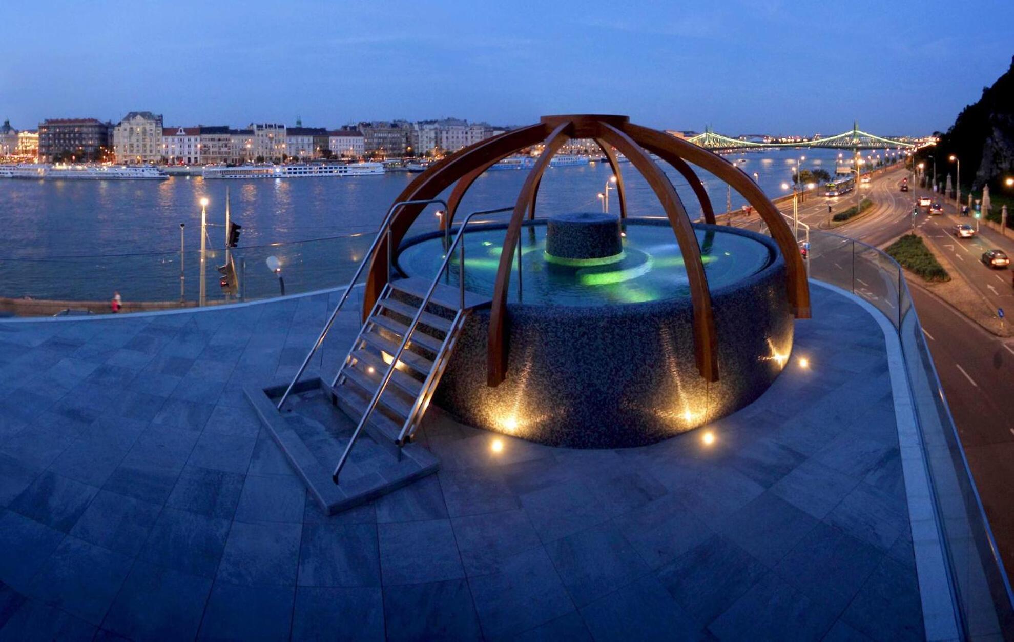 Just Chillin Apt-Budapest Most Historic Landmarks ภายนอก รูปภาพ